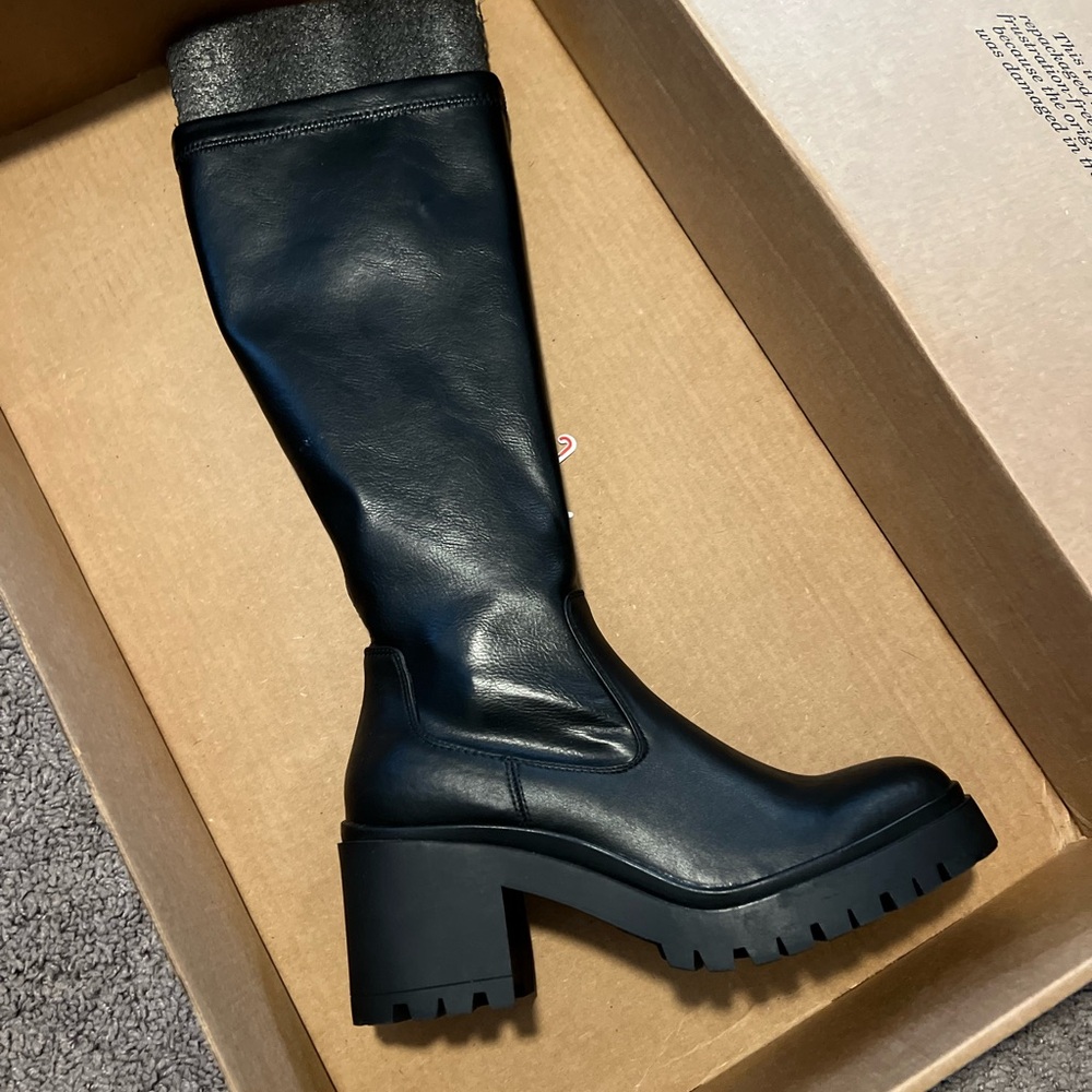 Blondo waterproof boots size 11 in box with tags